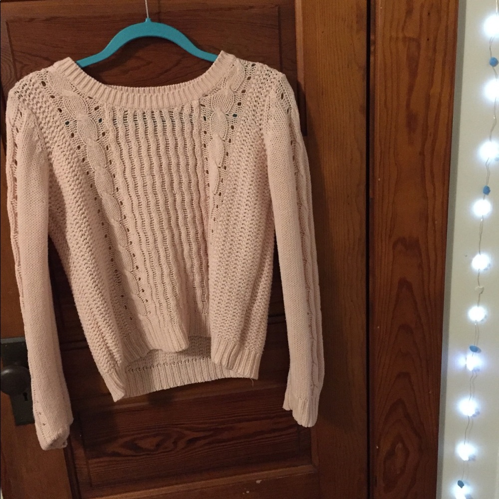 Pale pink crew neck sweater